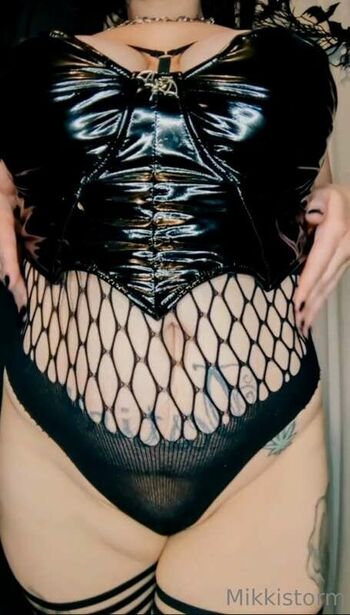 Full leaked Mikkistorm page private onlyfans photo