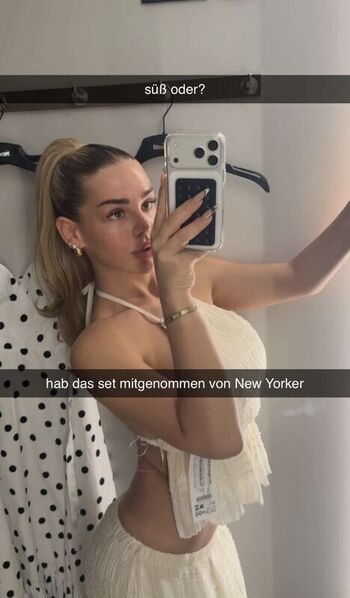 Full leaked Milaneedls page private onlyfans photo