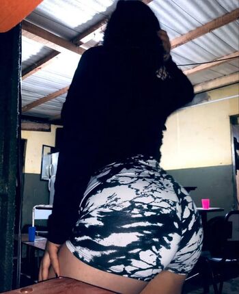 Full leaked Mile vera private onlyfans photo