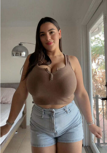 Full leaked Luciegrmz/ private onlyfans photo