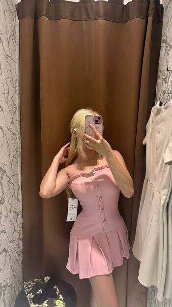 Full leaked Mochidolll private onlyfans photo