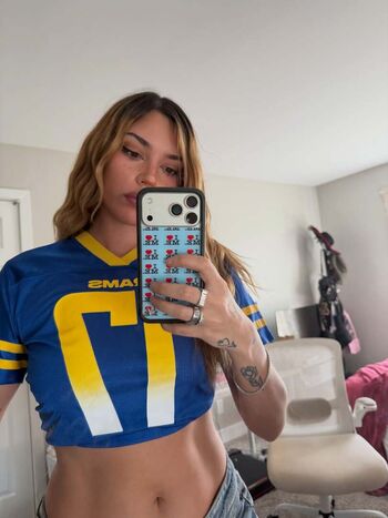 Full leaked Mole page private onlyfans photo