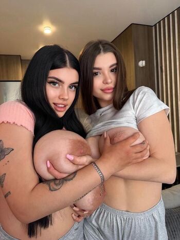 Full leaked Mona milk page private onlyfans photo