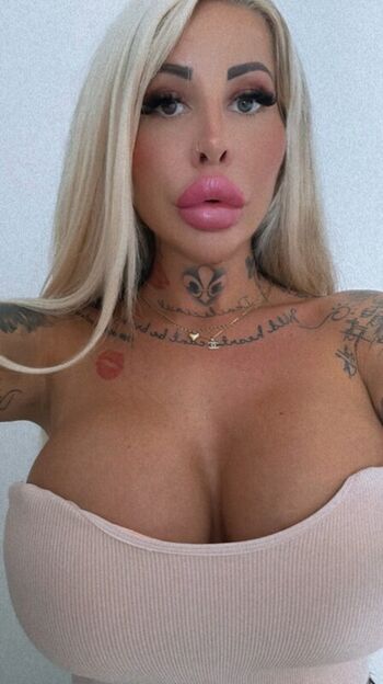 Full leaked Monamonique page private onlyfans photo