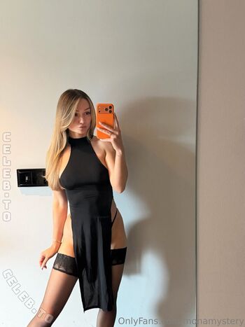 Full leaked Monamystery page private onlyfans photo