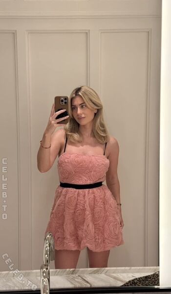 Full leaked Mrs bella page private onlyfans photo