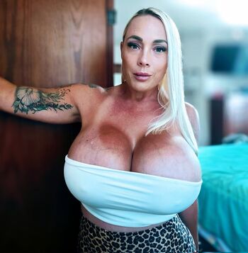 Full leaked Mrs pineapplegoddess private onlyfans photo