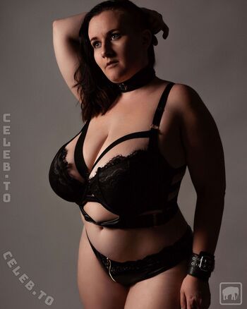 Full leaked Ms curvylicous page private onlyfans photo