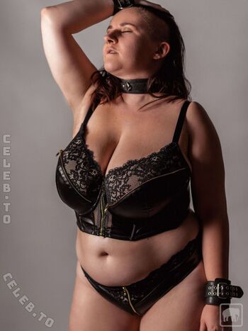 Full leaked Ms curvylicous page private onlyfans photo