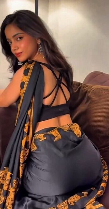 Full leaked Muskan karia page private onlyfans photo