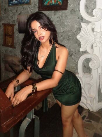 Full leaked Muskan karia page private onlyfans photo