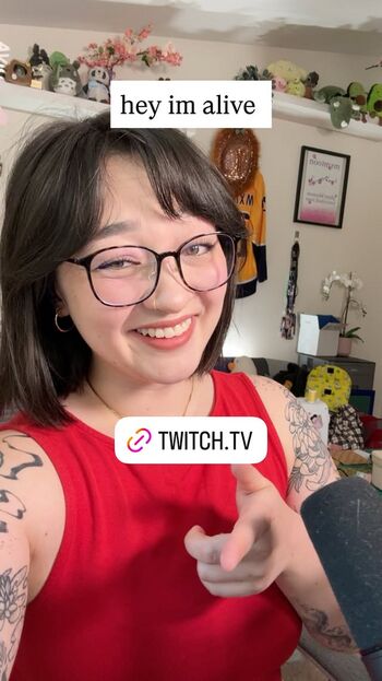 Full leaked Mxmtoon private onlyfans photo