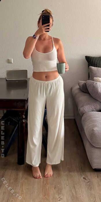 Full leaked Naadine page private onlyfans photo