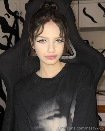 Full leaked Nastixx x private onlyfans photo