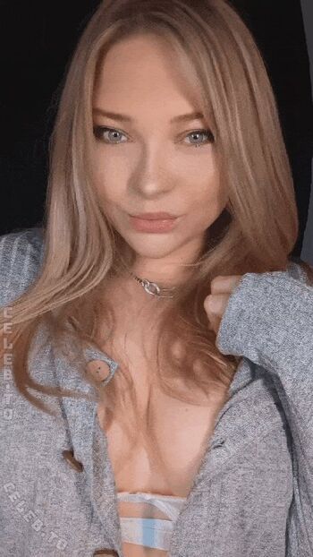 Full leaked Neeviliciouz page private onlyfans photo