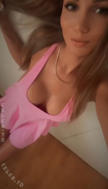 Nelly_nell