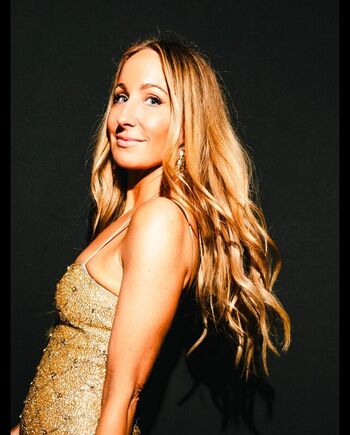 Full leaked Nikki glaser private onlyfans photo