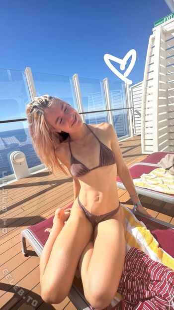 Full leaked Ninailenna private onlyfans photo