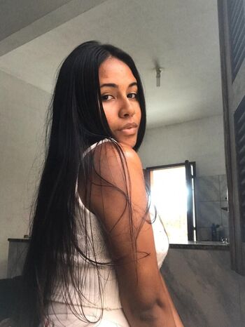 Full leaked Novinhas com peitos pequenos private onlyfans photo