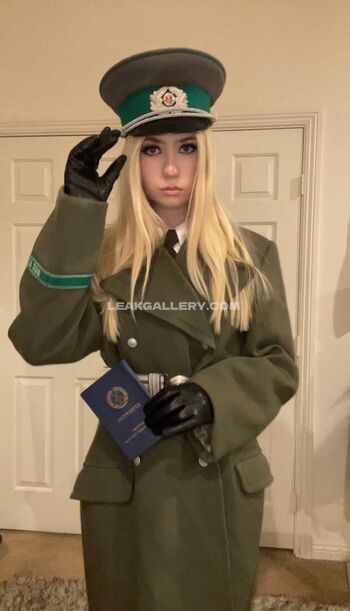 Full leaked Offizieramira private onlyfans photo