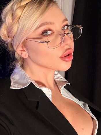Full leaked Ogo margo page private onlyfans photo