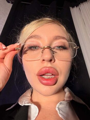 Full leaked Ogo margo page private onlyfans photo