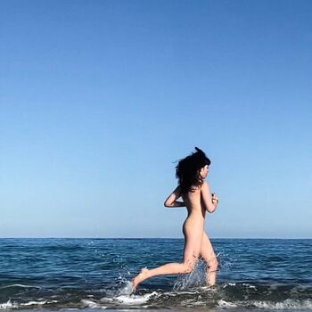 Full leaked Overlandingrobin private onlyfans photo