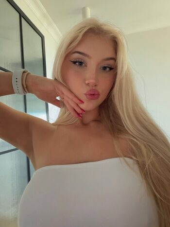 Full leaked Pavoxy page private onlyfans photo
