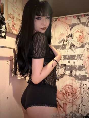 Full leaked Pearl private onlyfans photo
