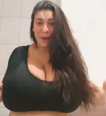 Full leaked Peitudas private onlyfans photo