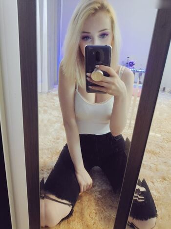 Full leaked Petitefeline private onlyfans photo