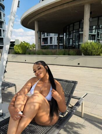 Full leaked Phobbicclwethu private onlyfans photo