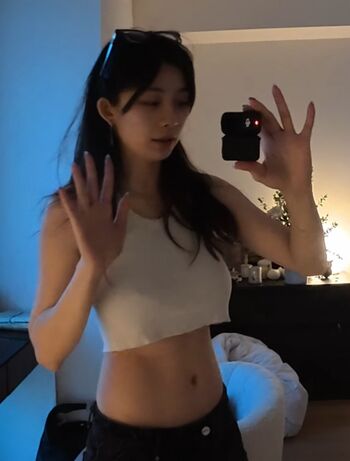Full leaked Pipluptiny page private onlyfans photo
