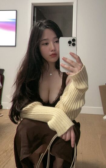 Full leaked Bellablu/ private onlyfans photo