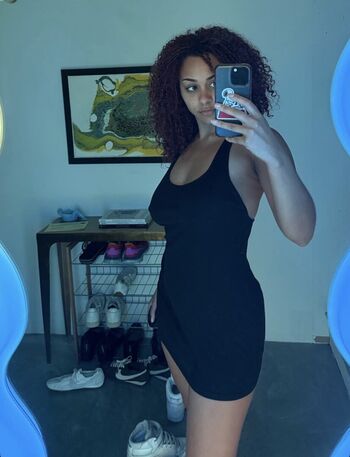 Full leaked Raina morris private onlyfans photo