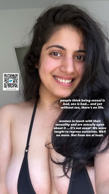 Full leaked Rashmi van page private onlyfans photo