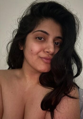 Full leaked Rashmi van page private onlyfans photo