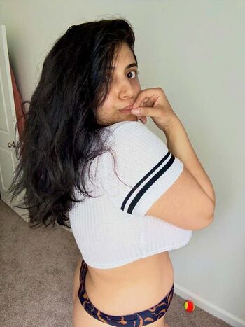 Full leaked Rashmi van page private onlyfans photo