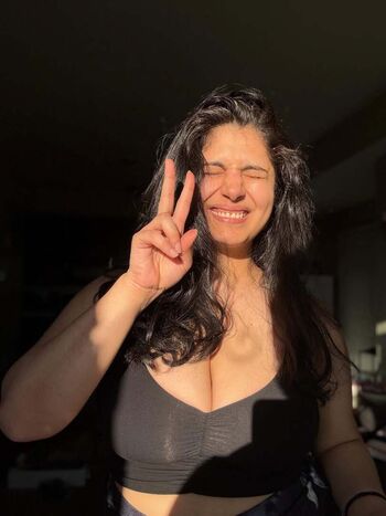 Full leaked Rashmi van page private onlyfans photo