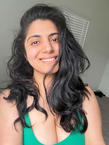 Full leaked Rashmi van page private onlyfans photo