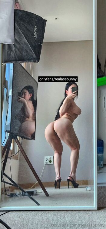Full leaked Realassbunny page private onlyfans photo