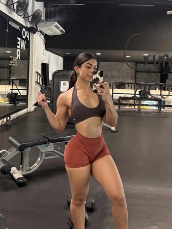 Full leaked Reenyfit private onlyfans photo