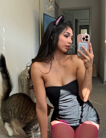 Full leaked Reina rae private onlyfans photo