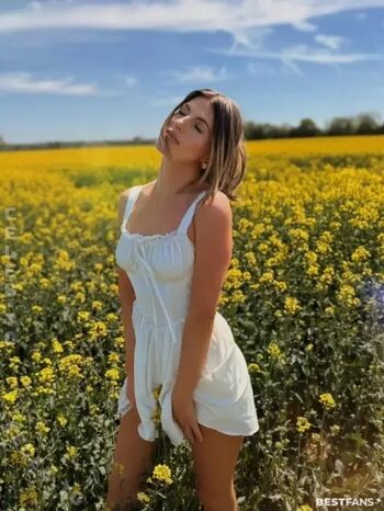 Full leaked Ricarda wolf page private onlyfans photo