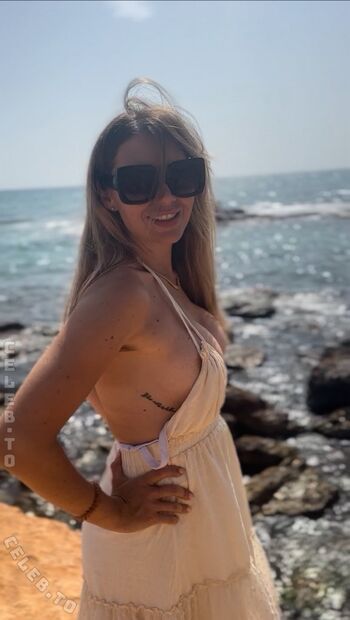 Full leaked Ridingchloe private onlyfans photo