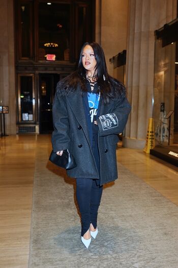 Full leaked Rihanna page private onlyfans photo