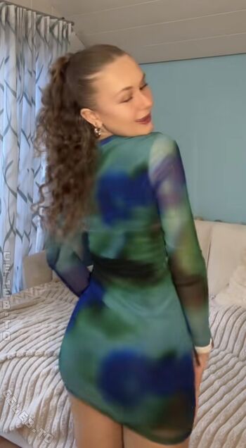Full leaked Romysvibess page private onlyfans photo