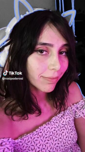 Full leaked Rosipoderosi private onlyfans photo