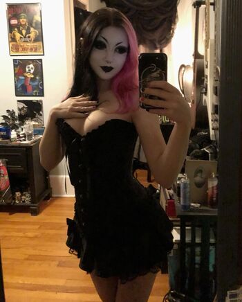 Full leaked Rottedgoth page private onlyfans photo