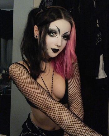 Full leaked Rottedgoth page private onlyfans photo